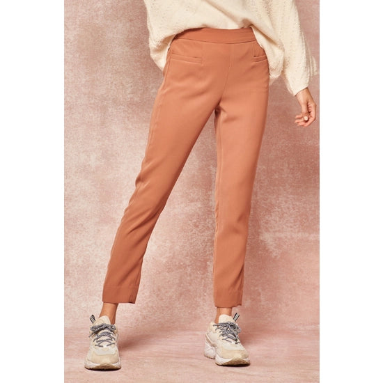 Charlotte's Solid Tapered Cropped Pants